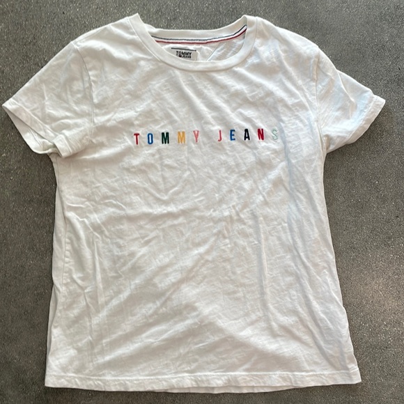 Tommy Jeans Rainbow Logo Tee - Picture 1 of 3